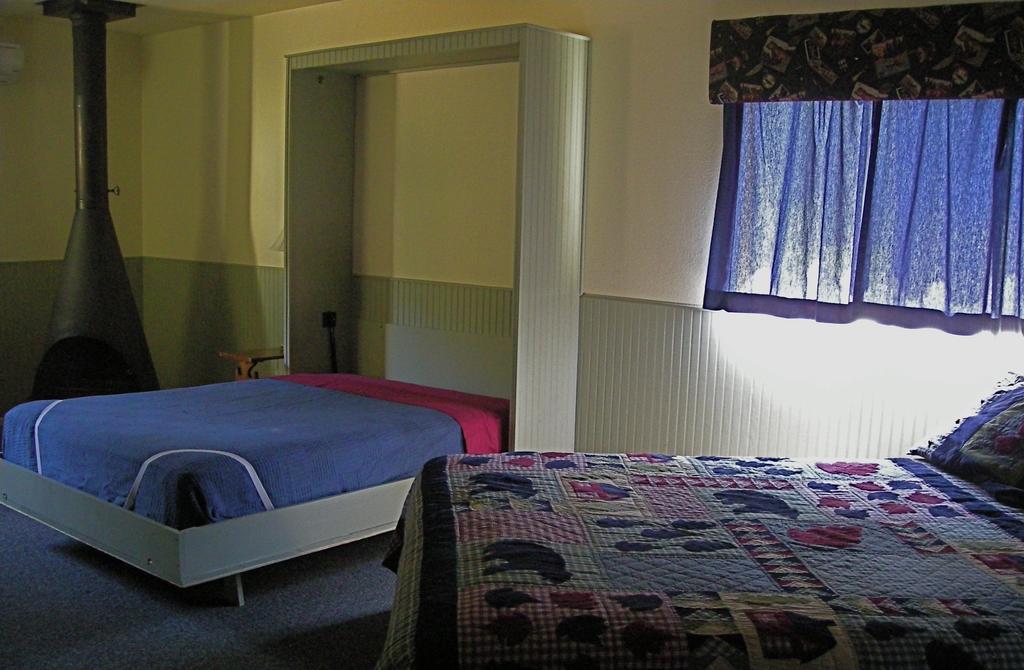 Sequoia Motel Three Rivers Zewnętrze zdjęcie